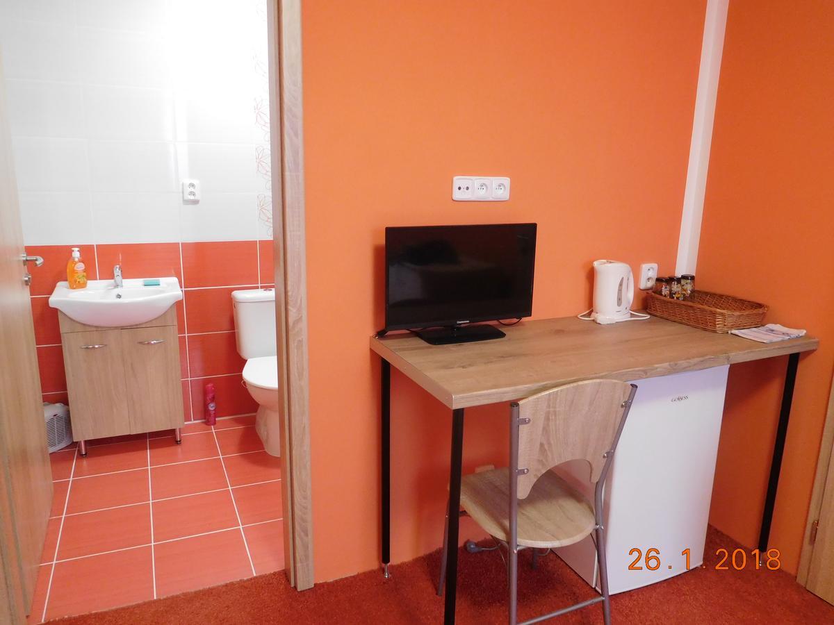 Ubytovani V Soukromi Na Podluzi Josefov Chambre photo